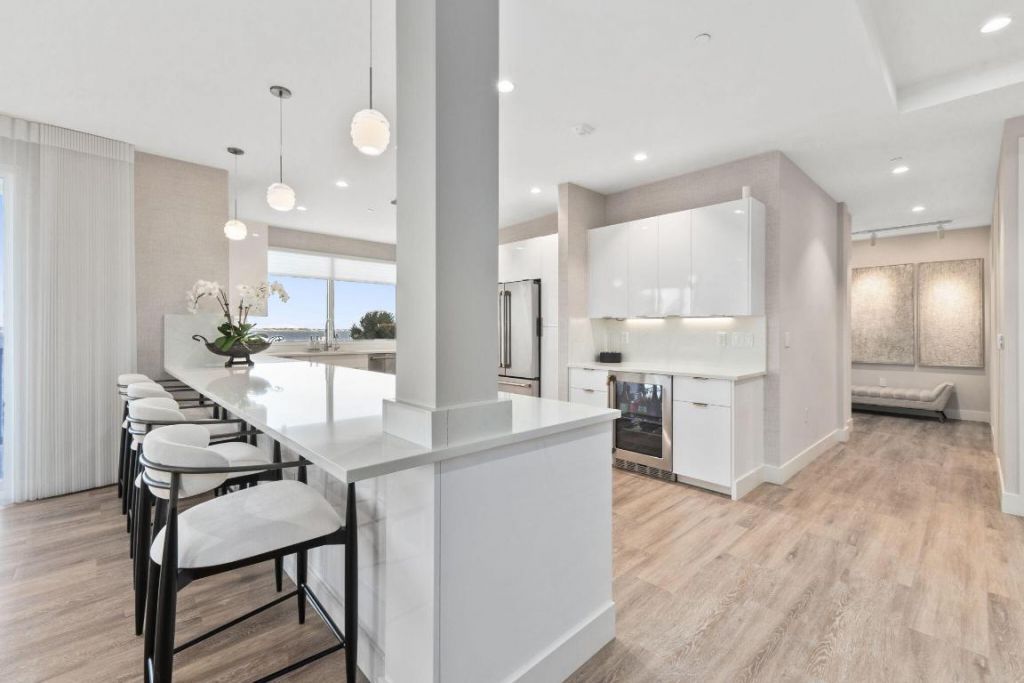 41 SW Seminole Street, Unit 206, Stuart, FL 34994 Photo