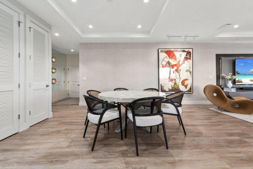 41 SW Seminole Street, Unit 206, Stuart, FL 34994 Photo