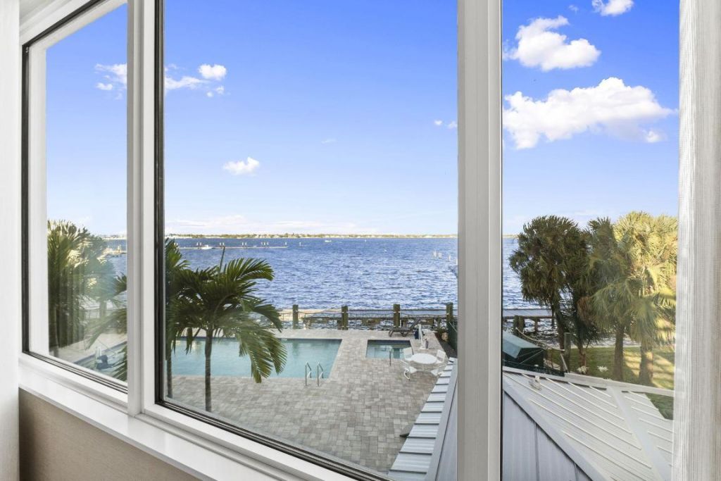 41 SW Seminole Street, Unit 206, Stuart, FL 34994 Photo