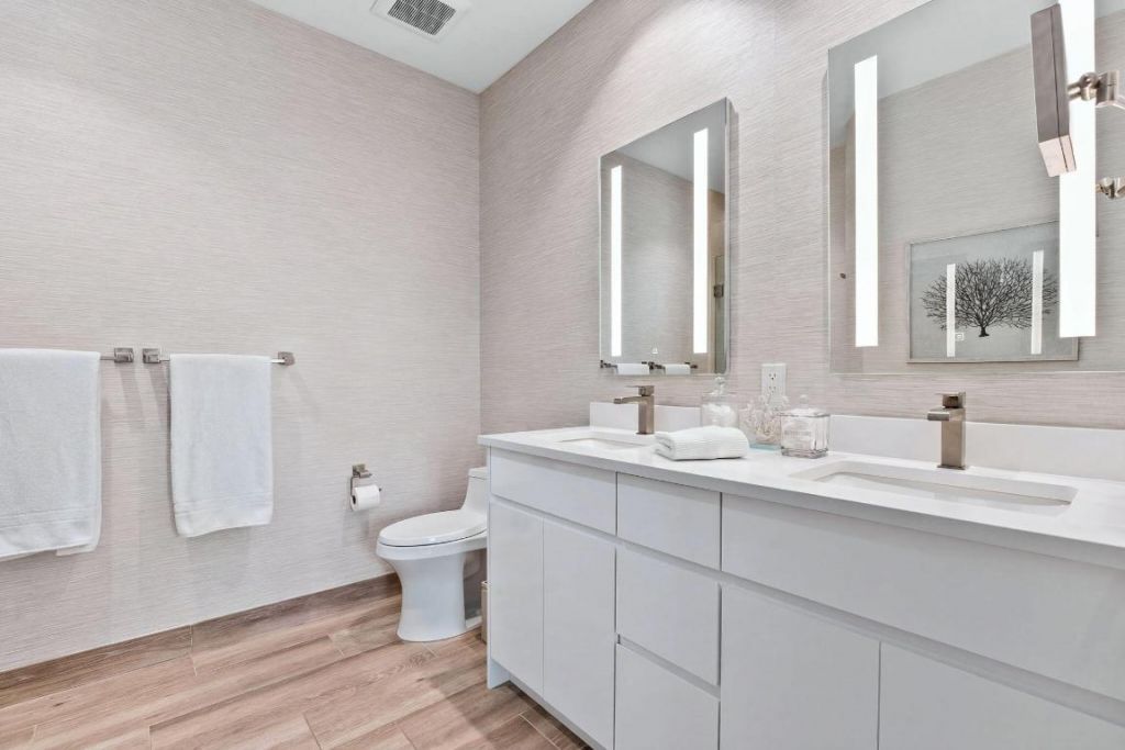 41 SW Seminole Street, Unit 206, Stuart, FL 34994 Photo