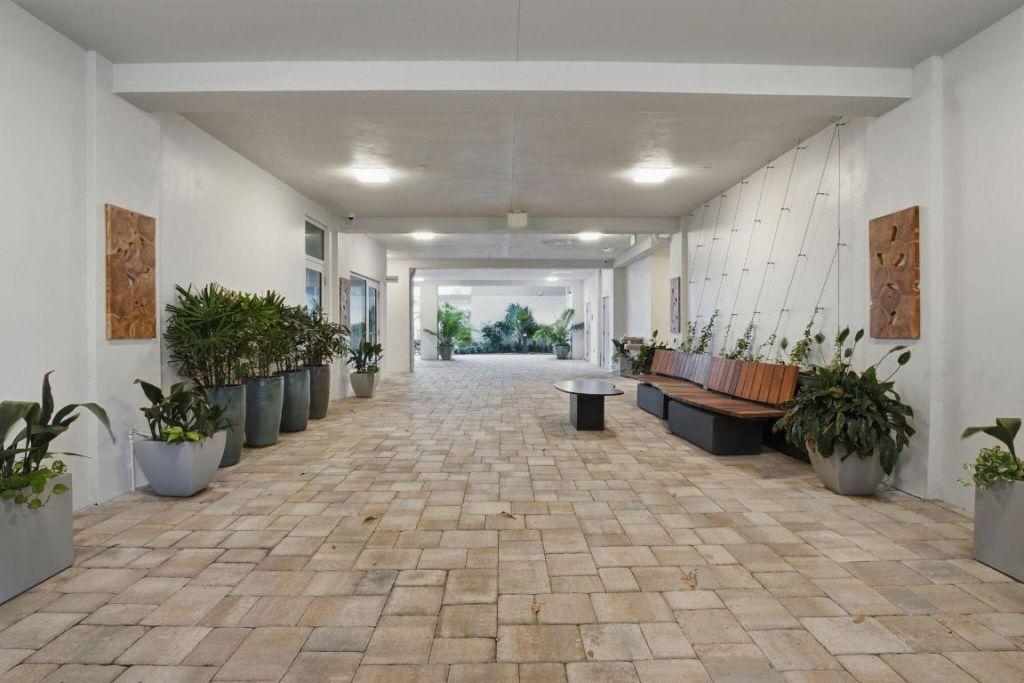 41 SW Seminole Street, Unit 206, Stuart, FL 34994 Photo