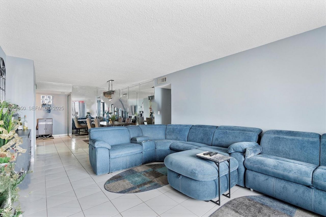 2401 S Ocean Dr, Unit 605, Hollywood, FL 33019 Photo