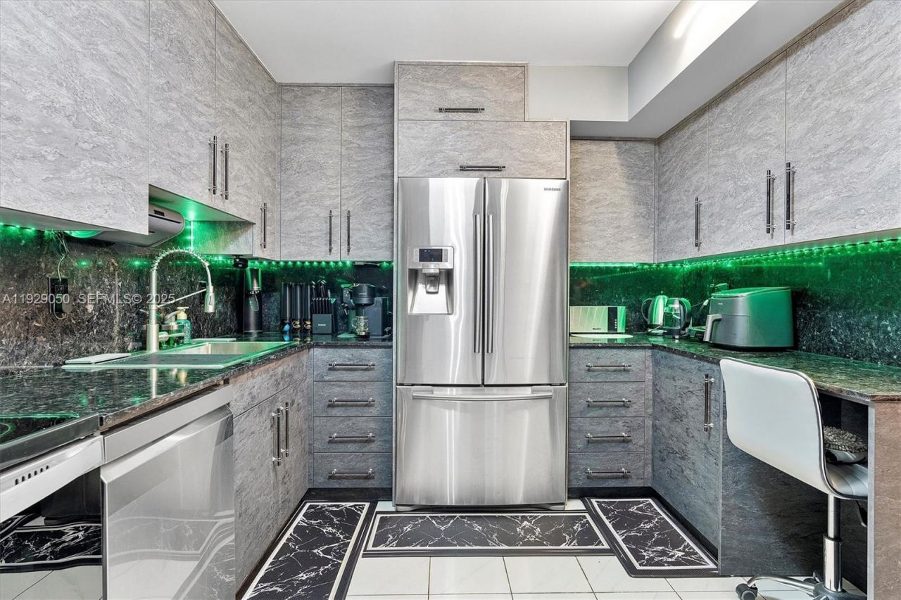 2401 S Ocean Dr, Unit 605, Hollywood, FL 33019 Photo