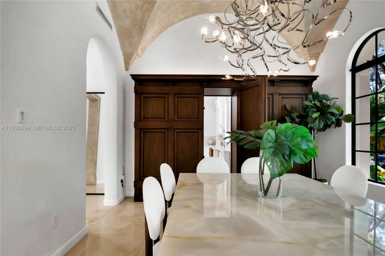 8301 SW 53rd Ave, Miami, FL 33143 Photo