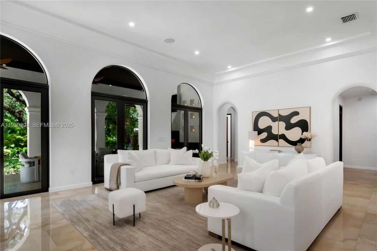 8301 SW 53rd Ave, Miami, FL 33143 Photo