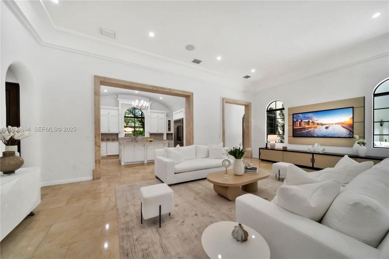 8301 SW 53rd Ave, Miami, FL 33143 Photo