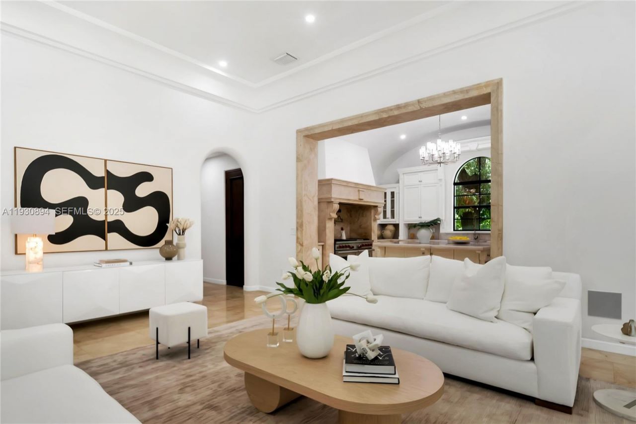 8301 SW 53rd Ave, Miami, FL 33143 Photo