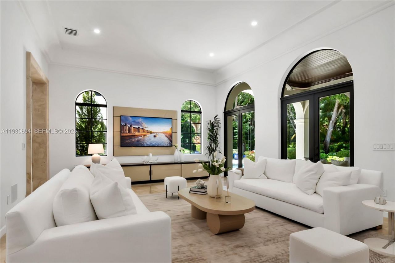 8301 SW 53rd Ave, Miami, FL 33143 Photo