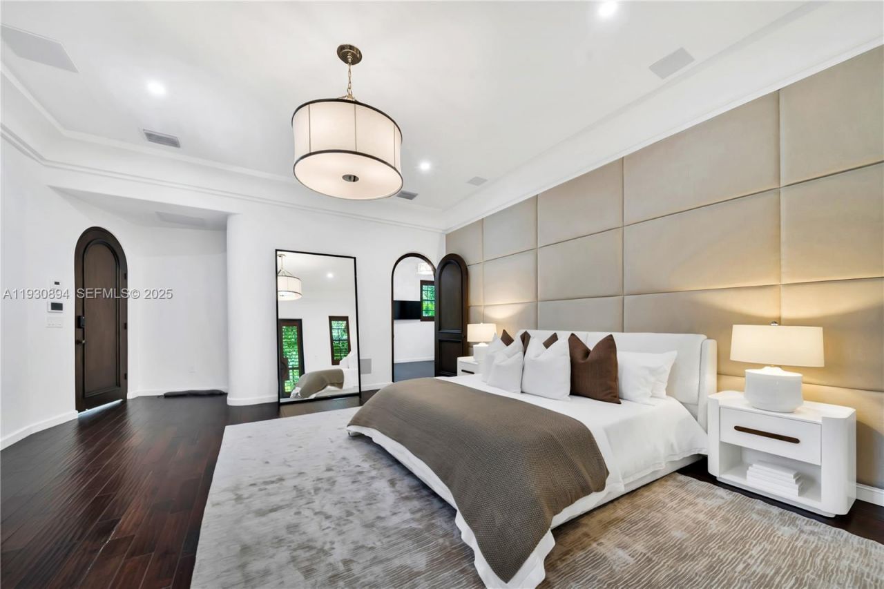 8301 SW 53rd Ave, Miami, FL 33143 Photo