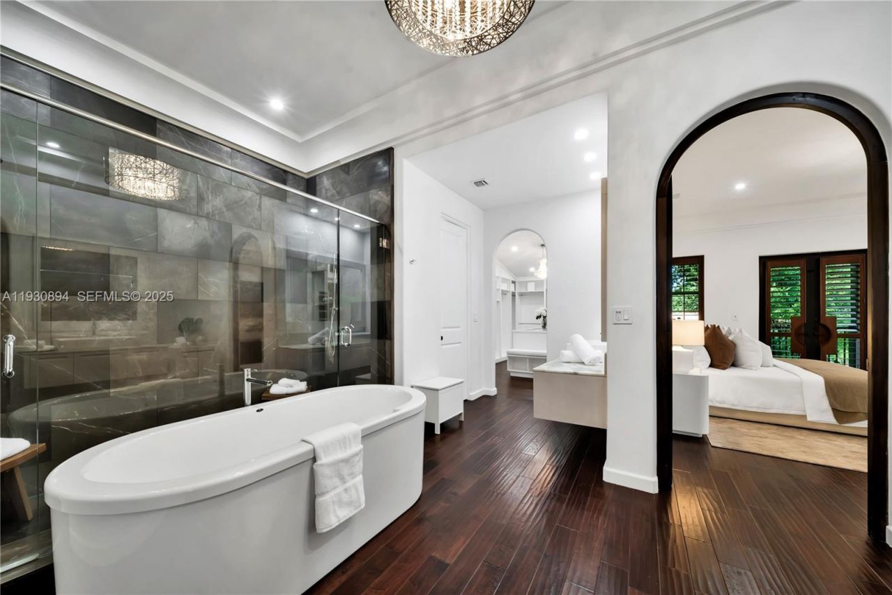 8301 SW 53rd Ave, Miami, FL 33143 Photo