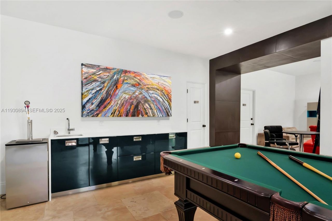 8301 SW 53rd Ave, Miami, FL 33143 Photo