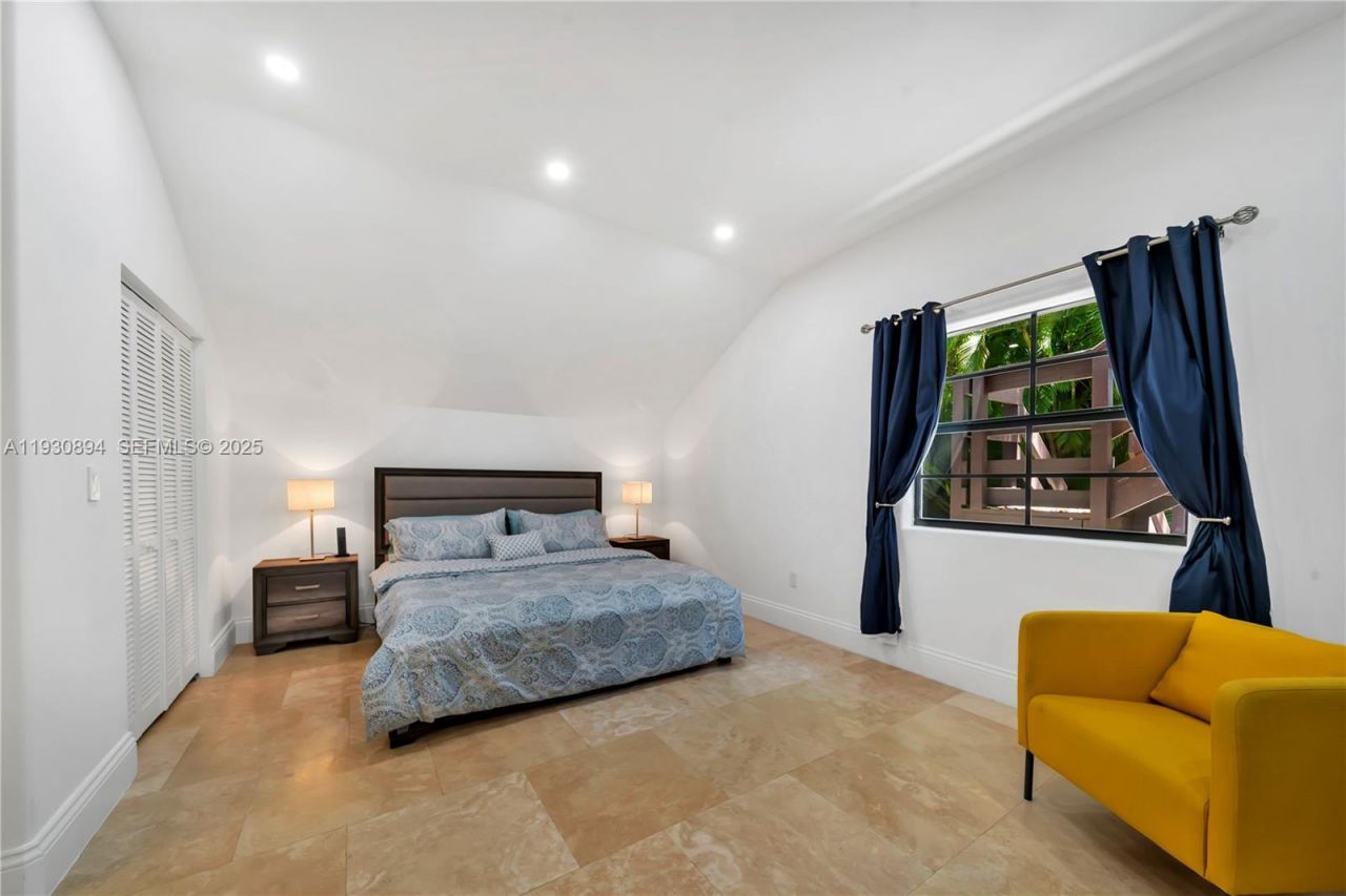 8301 SW 53rd Ave, Miami, FL 33143 Photo