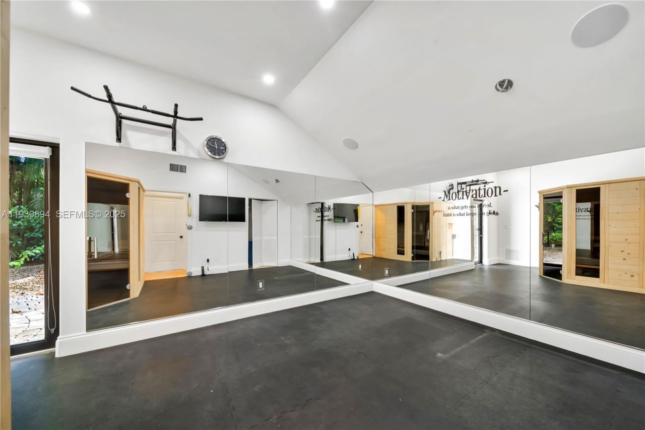 8301 SW 53rd Ave, Miami, FL 33143 Photo