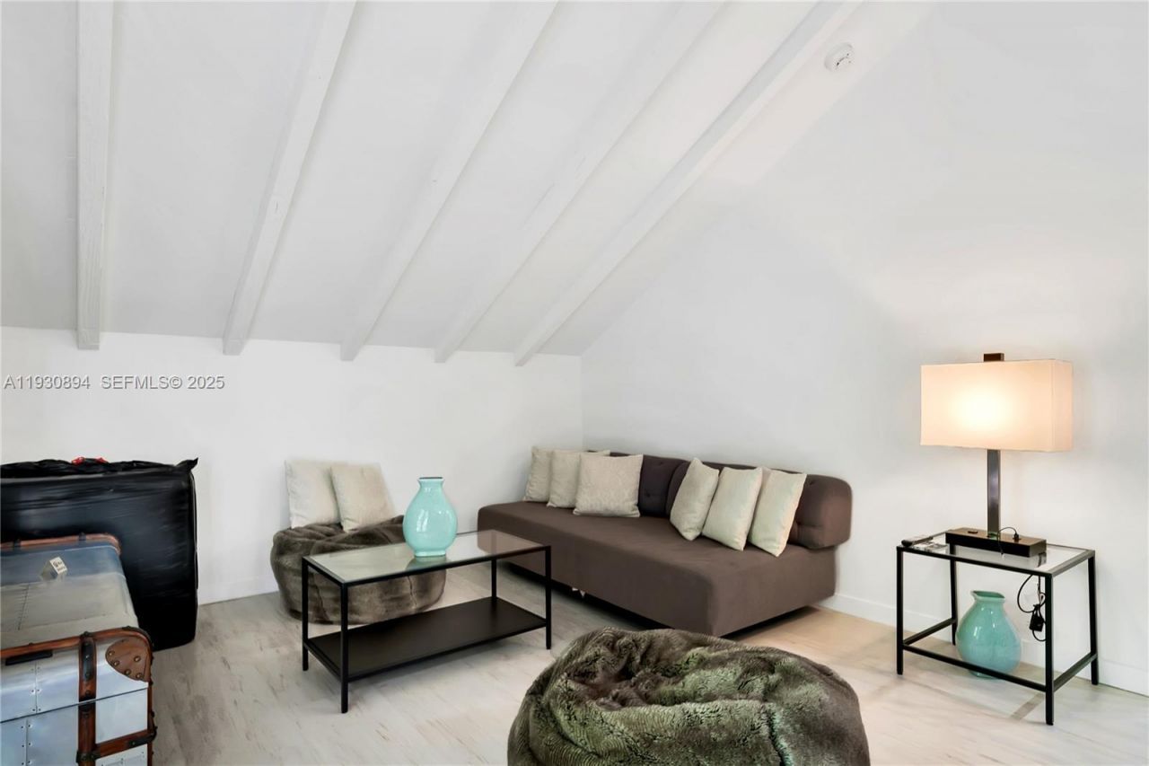 8301 SW 53rd Ave, Miami, FL 33143 Photo