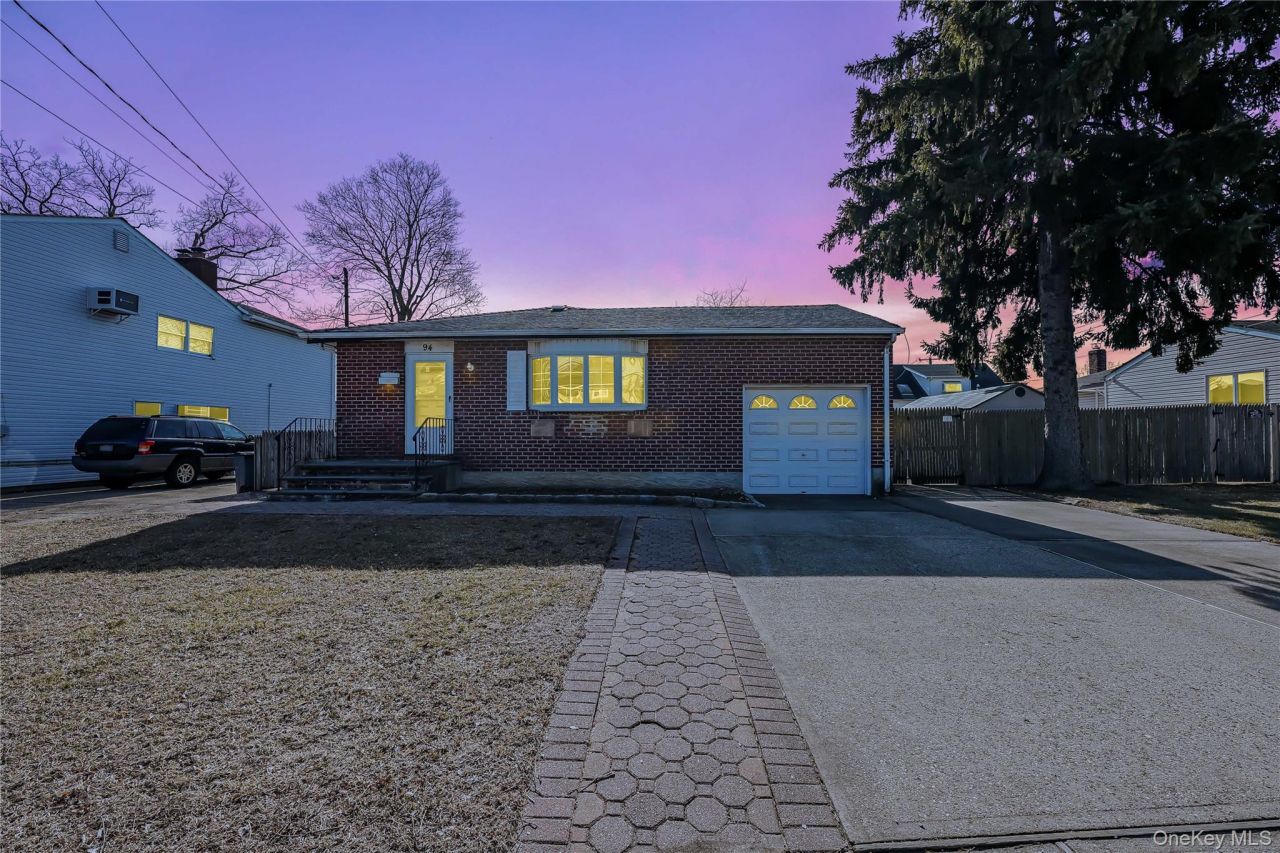 94 Conklin Street, Farmingdale, NY 11735 Main Photo