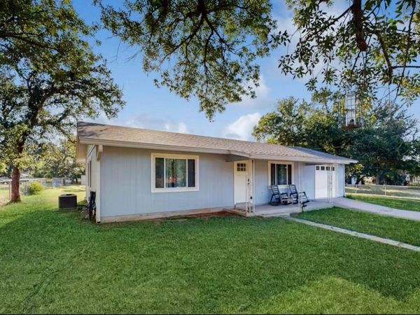 2102 Belaire DR, Granite Shoals, TX 78654