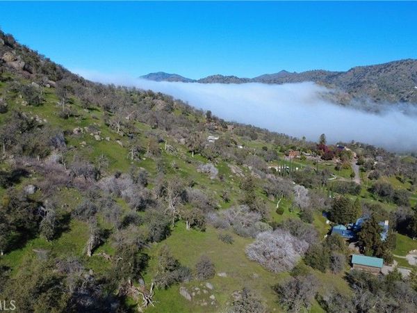 37087 Pebble, Squaw Valley, CA 93675