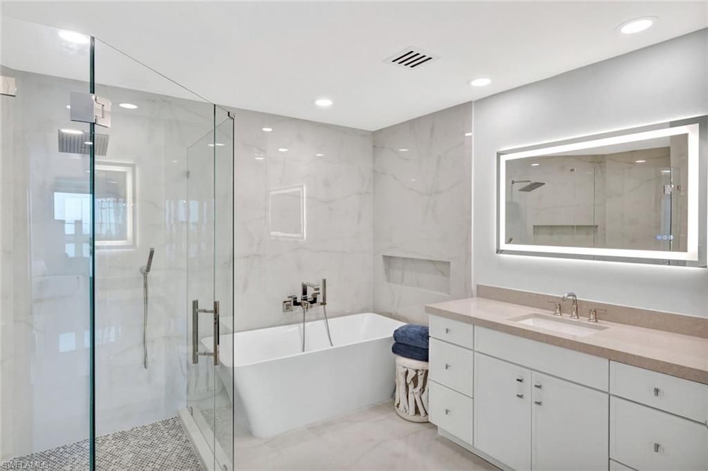 4951 Bonita Bay Blvd, Unit 2205, Bonita Springs, FL 34134 Photo