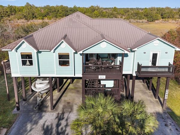 8216 Belle Fontaine Drive, Ocean Springs, MS 39564