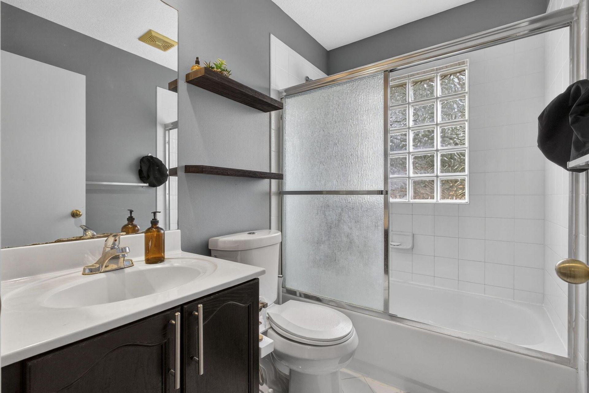 4159 Lake Tahoe Circle, West Palm Beach, FL 33409 Photo