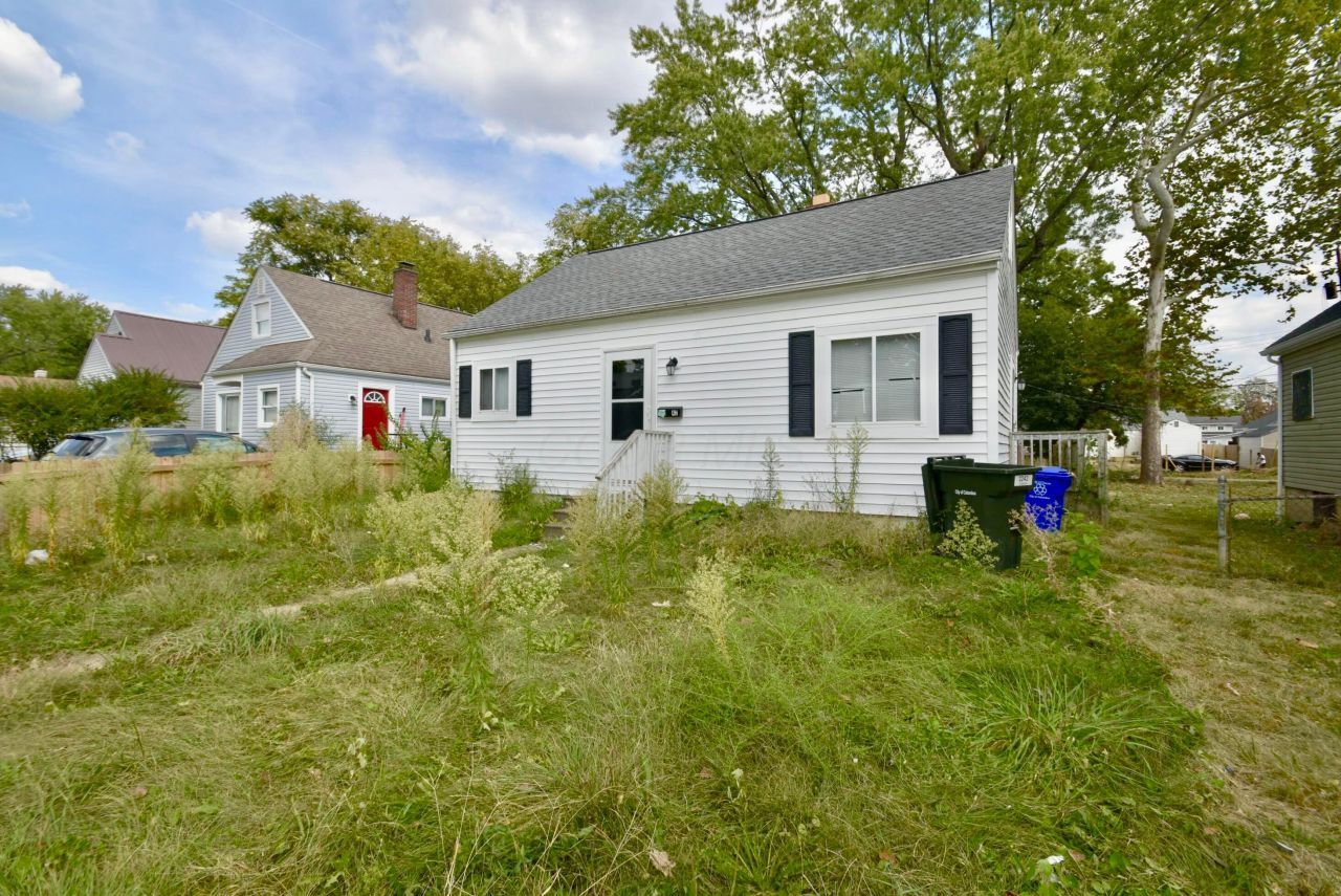 2242 Lexington Avenue, Columbus, OH 43211 Main Photo