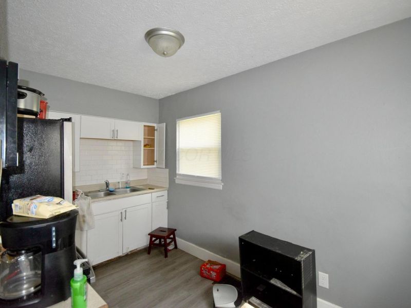 2242 Lexington Avenue, Columbus, OH 43211 Photo 11