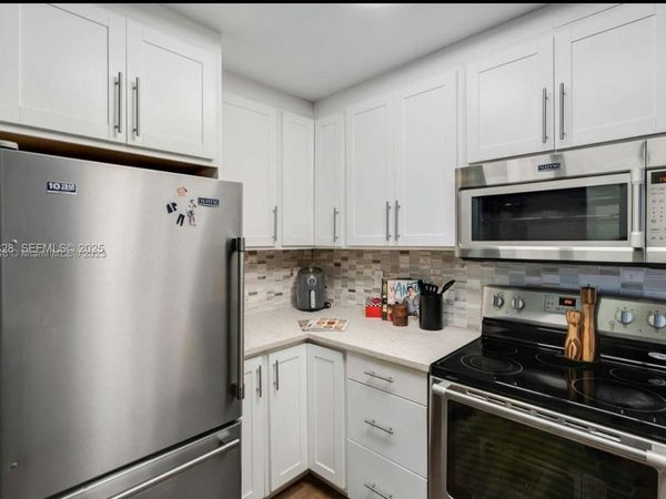 7173 Orange Dr, Unit 214B, Davie, FL 33314