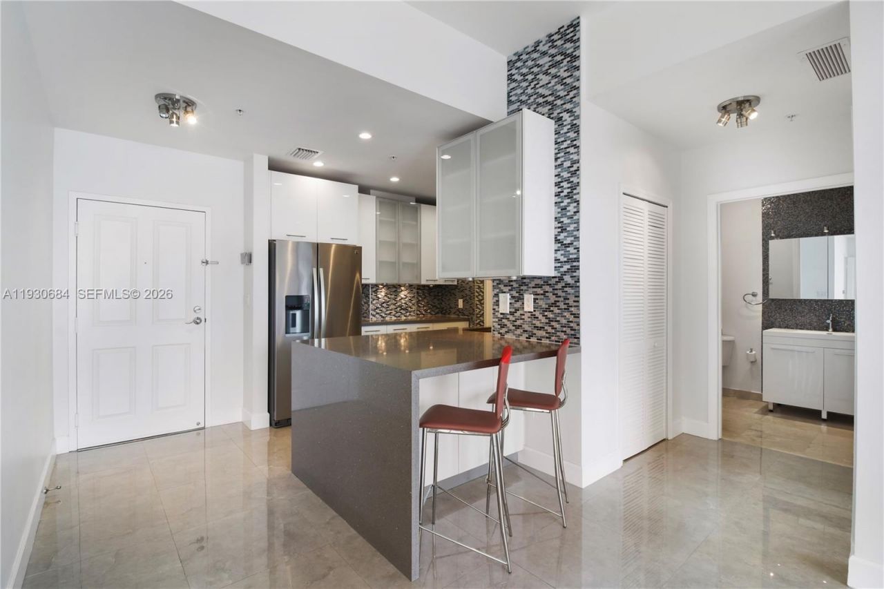 2650 SW 37th Ave, Unit 901, Miami, FL 33133 Photo