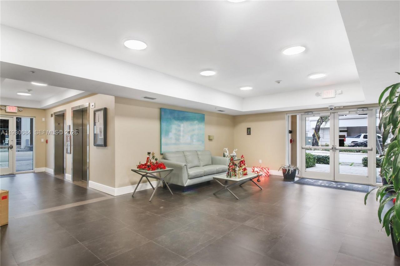 2650 SW 37th Ave, Unit 901, Miami, FL 33133 Photo