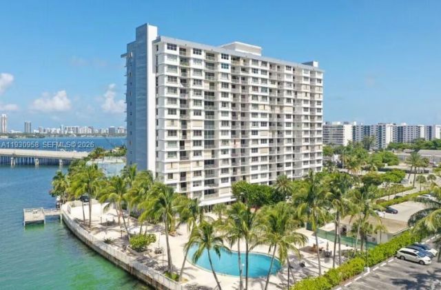 1865 79th St Cswy, Unit 11F, North Bay Village, FL 33141 Photo