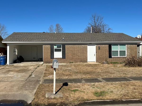 1001 Mimosa Drive, West Memphis, AR 72301