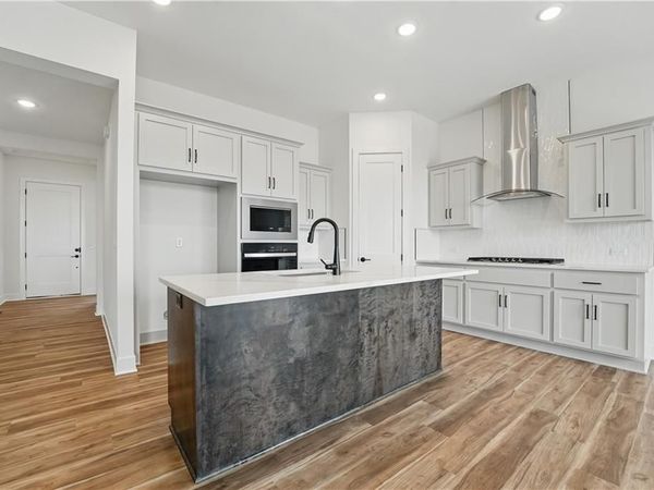 1615 NW 105th Terrace, Kansas City, MO 64155