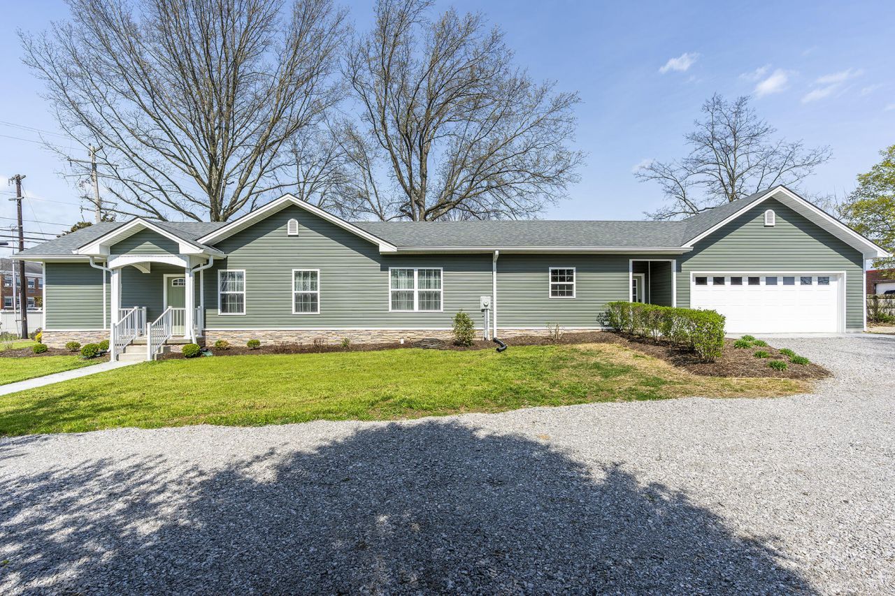 94 E 20th Street, Paris, KY 40361 Main Photo