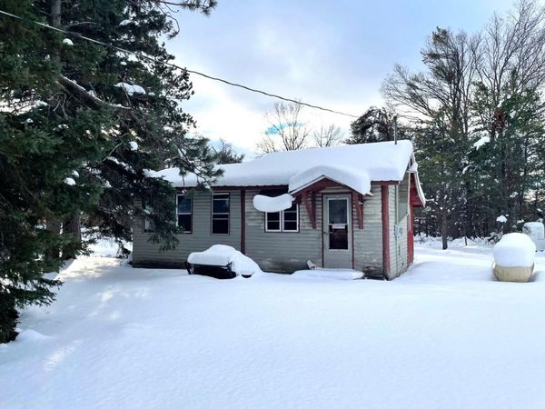 1486 S Stephan Bridge Road, Grayling, MI 49738