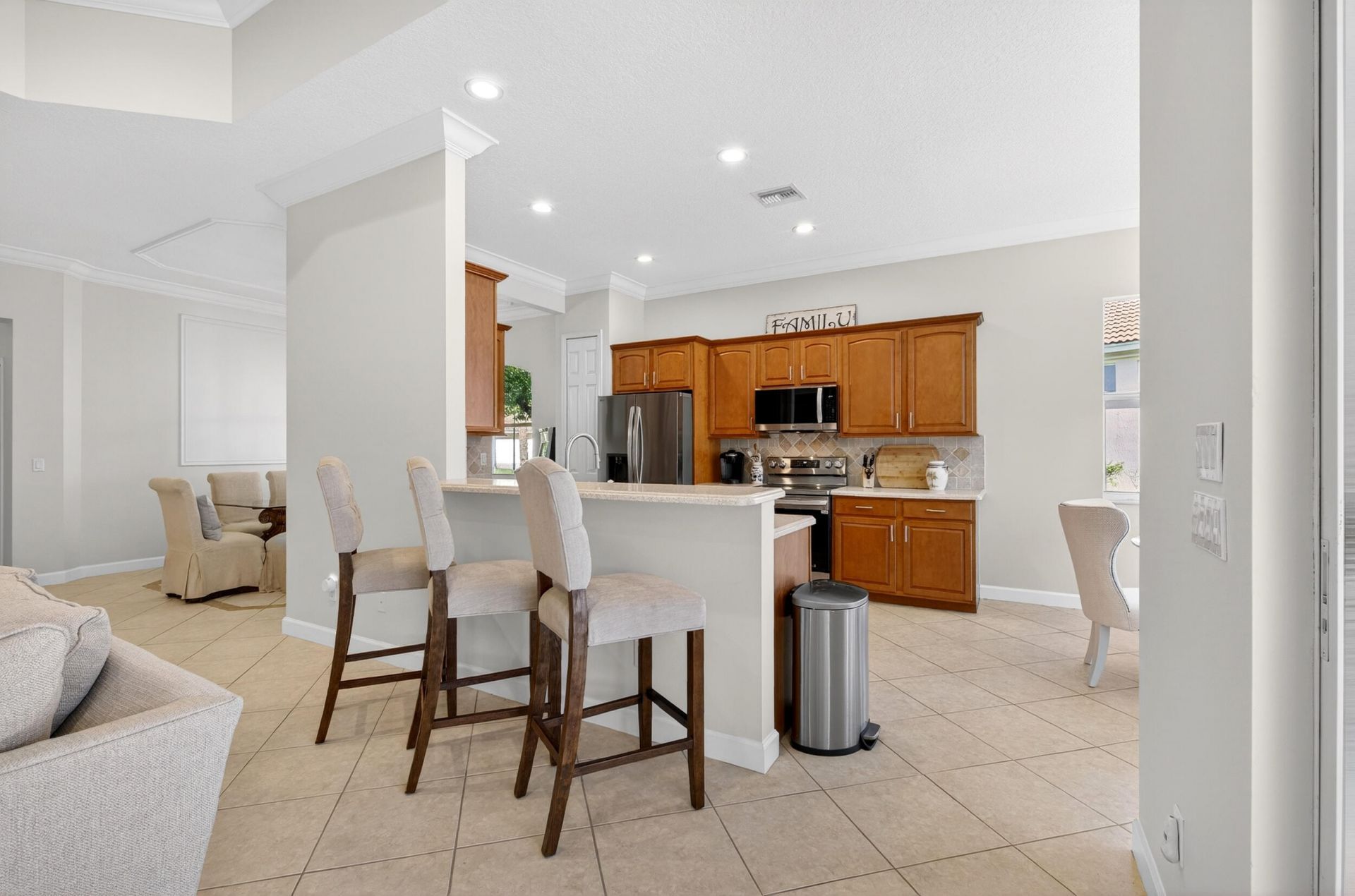 7613 Greenbrier Circle, Port Saint Lucie, FL 34986 Photo