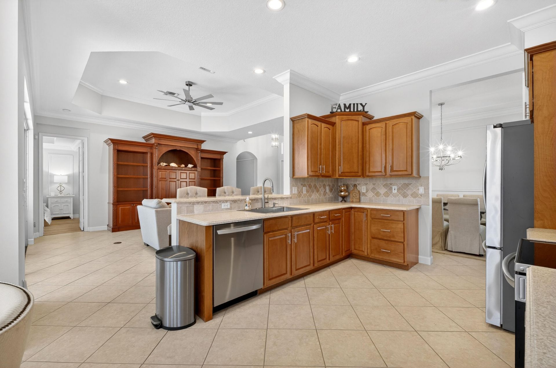 7613 Greenbrier Circle, Port Saint Lucie, FL 34986 Photo