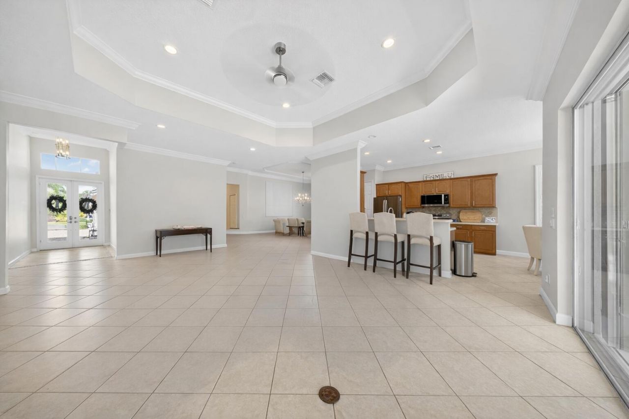 7613 Greenbrier Circle, Port Saint Lucie, FL 34986 Photo