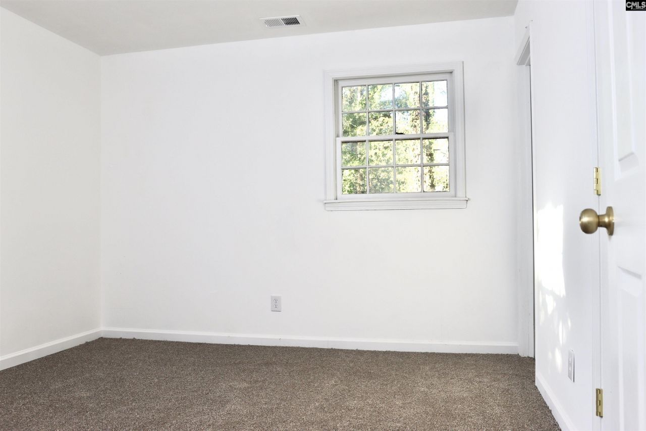 113 Sonning Road Photo 31