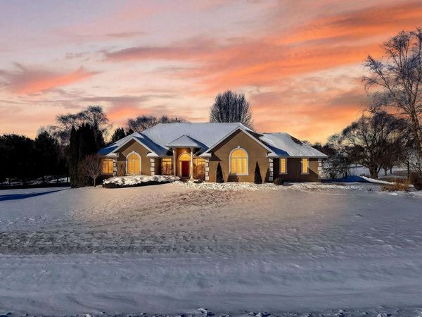 7726 Pamela Circle, Verona, WI 53593