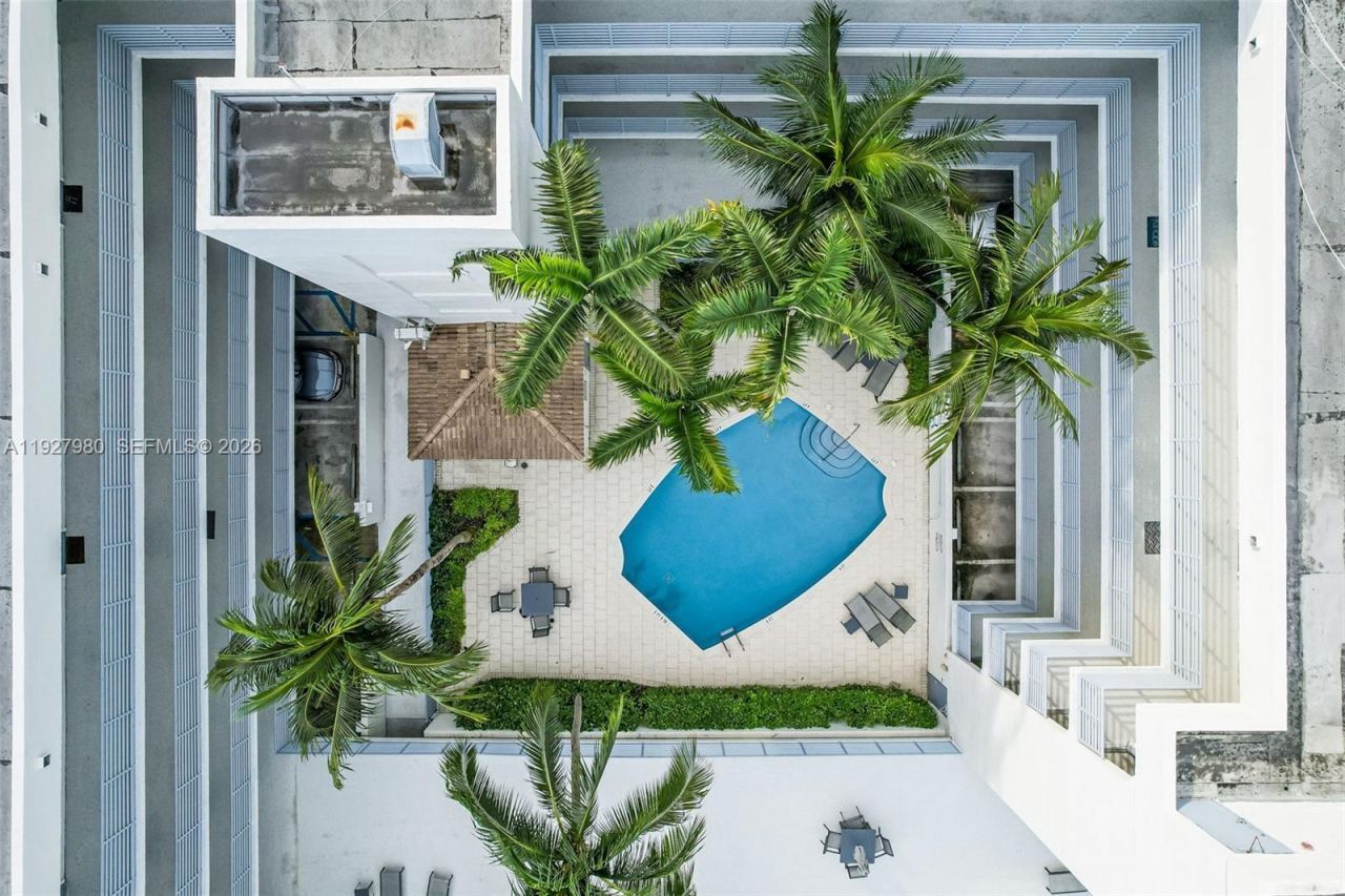 1401 Bay Rd, Unit 405, Miami Beach, FL 33139 Photo