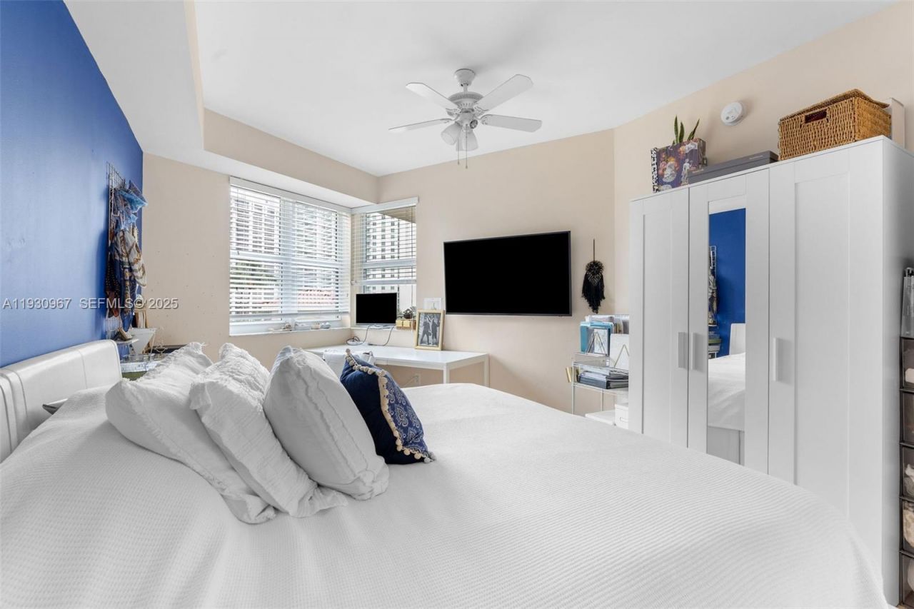 19900 E Country Club Dr, Unit 616, Aventura, FL 33180 Photo