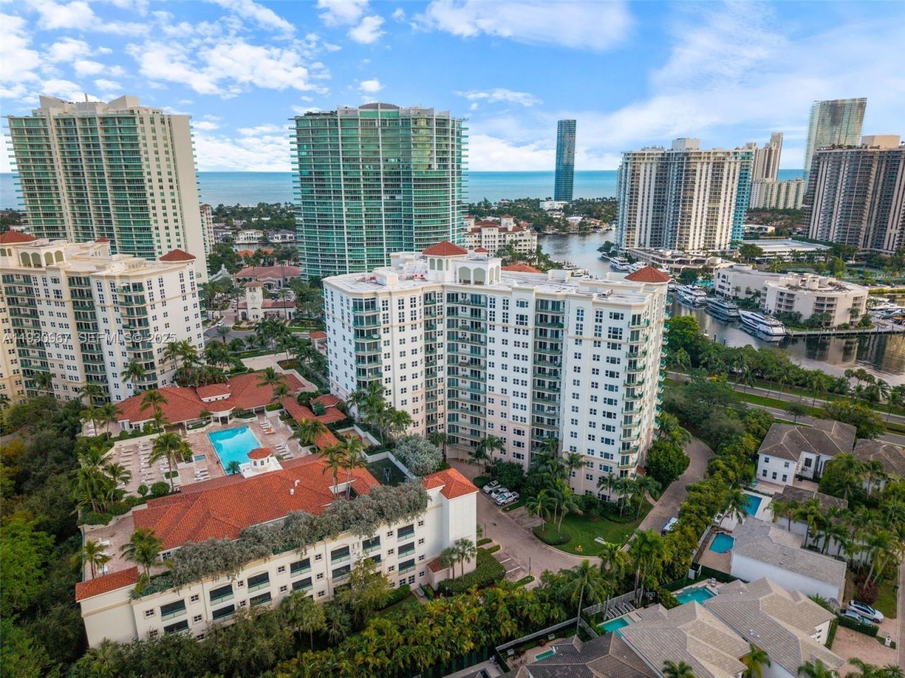 19900 E Country Club Dr, Unit 616, Aventura, FL 33180 Photo