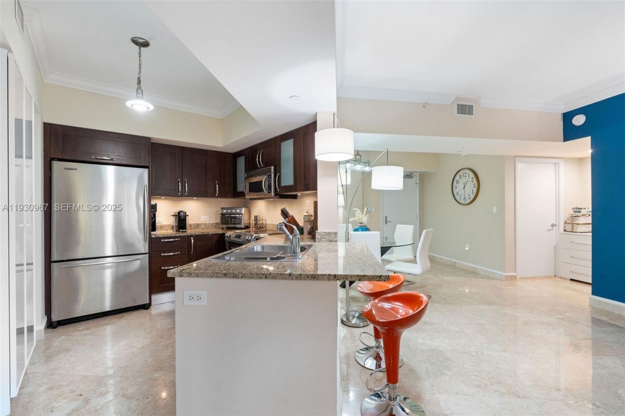 19900 E Country Club Dr, Unit 616, Aventura, FL 33180 Photo