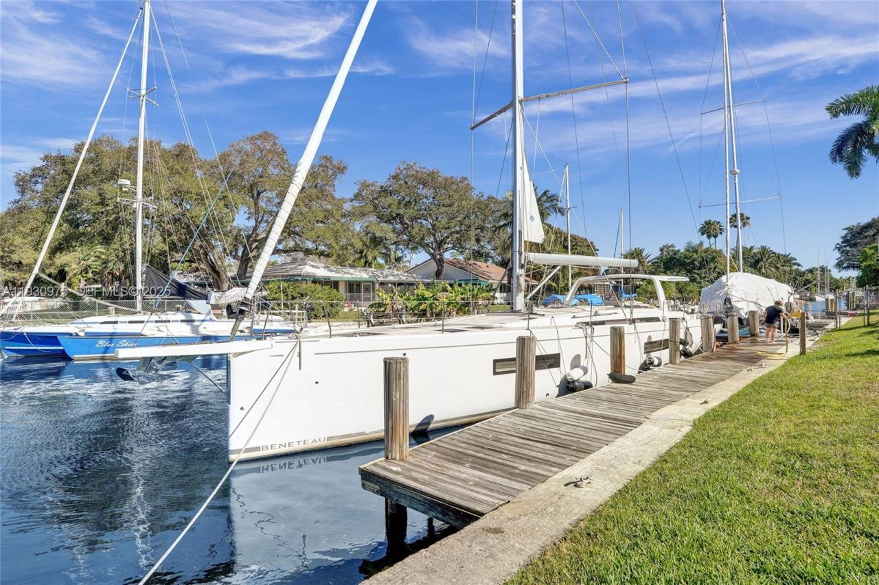 1321 Mandarin Isle , Fort Lauderdale, FL 33315 Photo