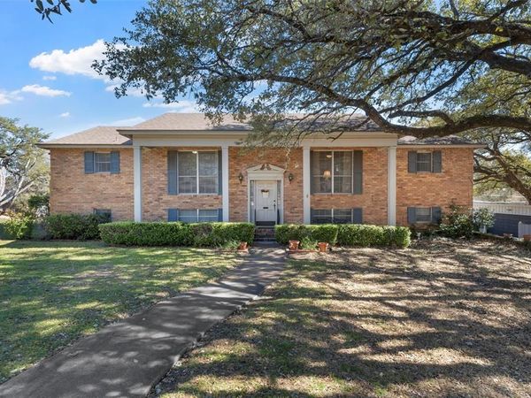 2831 Wooded Acres Drive, Waco, TX 76710