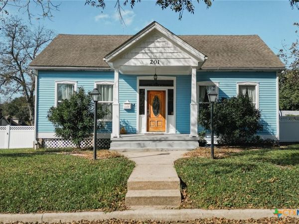 201 N Victoria Street, Victoria, TX 77901