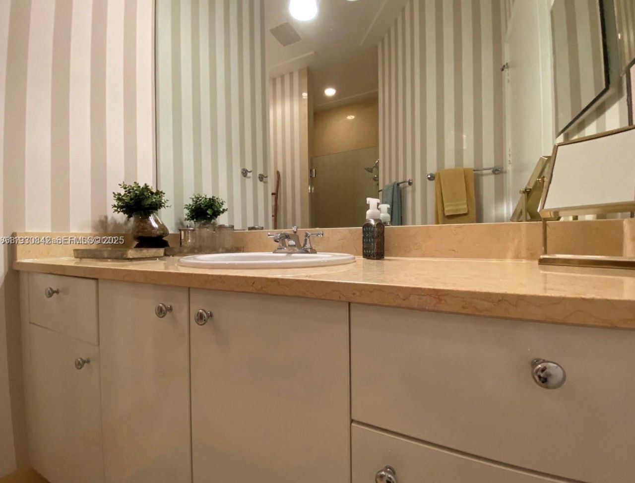 20000 E Country Club Dr, Unit 114, Aventura, FL 33180 Photo