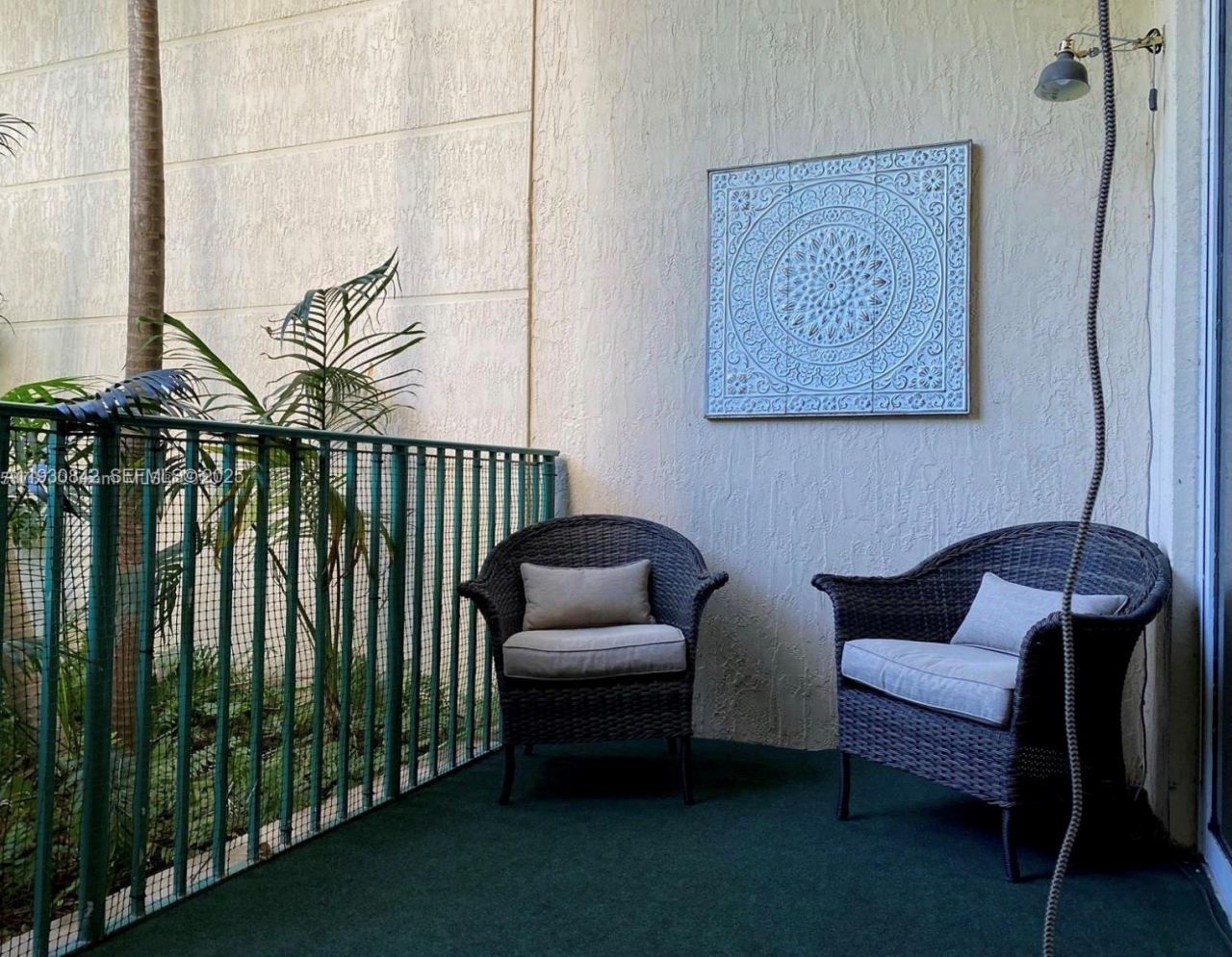 20000 E Country Club Dr, Unit 114, Aventura, FL 33180 Photo