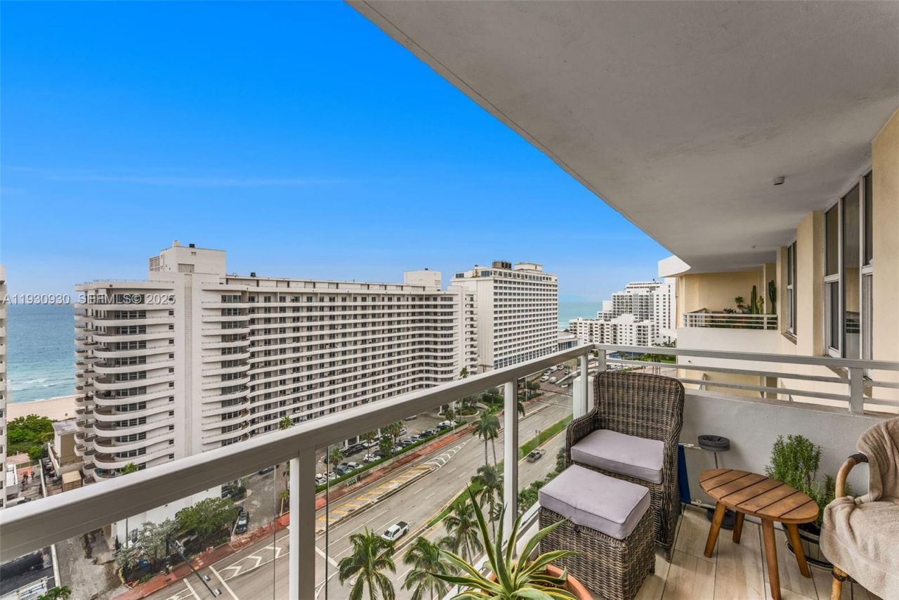 5600 Collins Ave , Unit 17W, Miami Beach, FL 33140 Photo