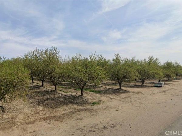 27726 N Palm St, Pixley, CA 93256